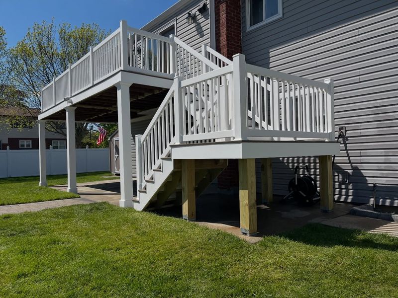 Custom Deck Designs