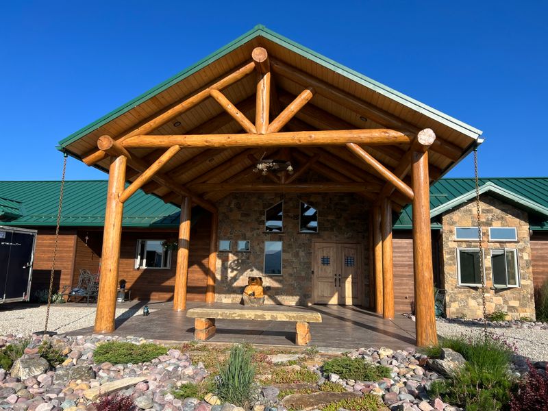 Log Home Staining in Montana