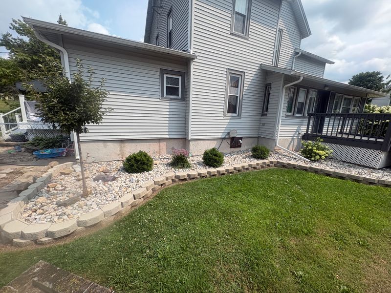 Mulch Bed Installation