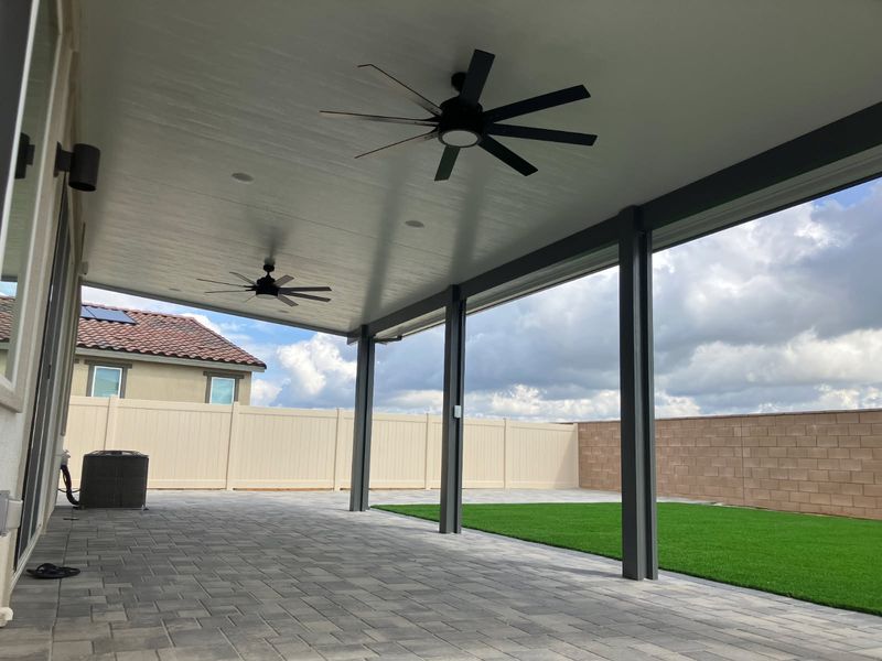 "Sun & Shade Oasis: Stunning 525 Sqft Insulated Patio Cover Transformation in Beaumont, CA"
