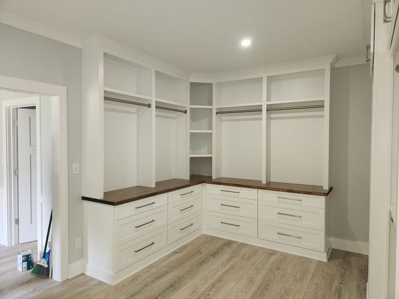 Pantry & Closets