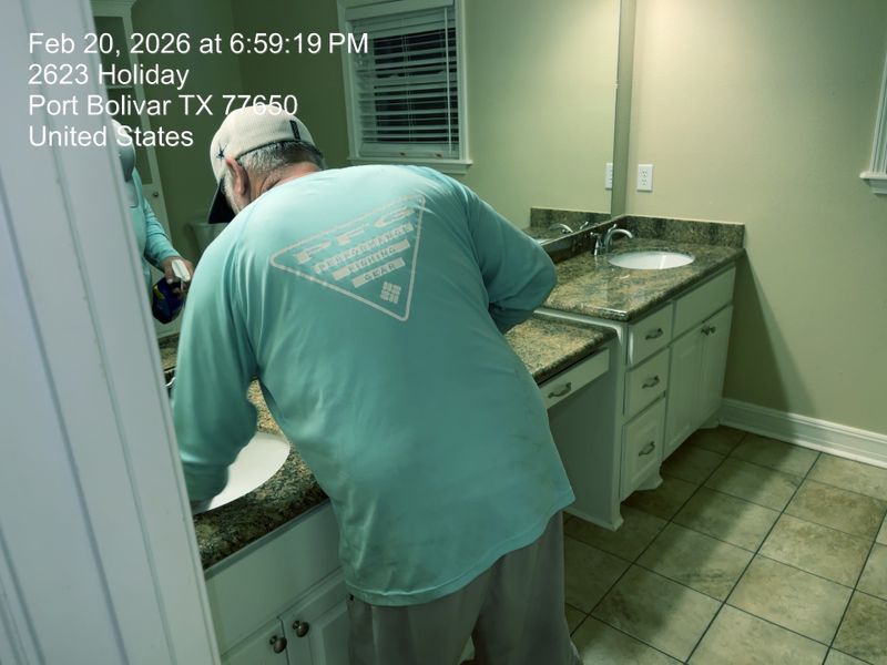 Interior and exterior sales cleans