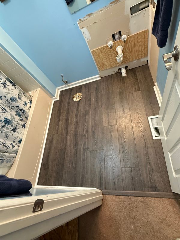 LVP (Luxury vinyl plank) Flooring