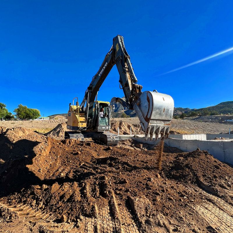 Residential & Commercial Excavation