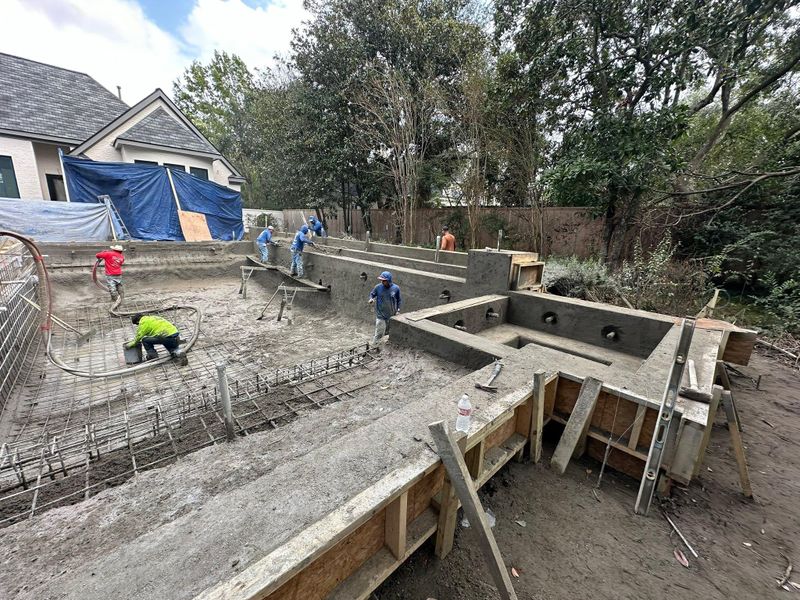 Custom Pool Construction