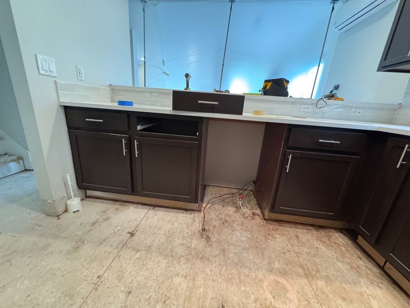 Kitchen and Cabinet Refinishing gallery