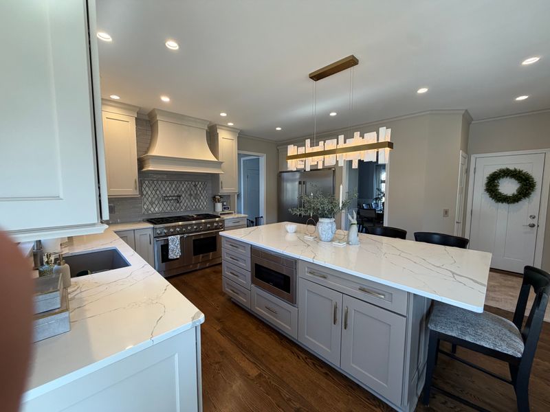 Kitchen and Cabinet Refinishing