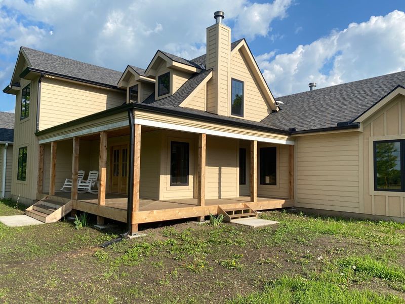 Kingsville, MO Full Exterior Refresh with Designer Colors & Custom Stained Garage