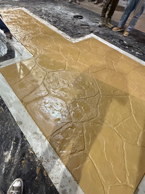 Concrete overlays
