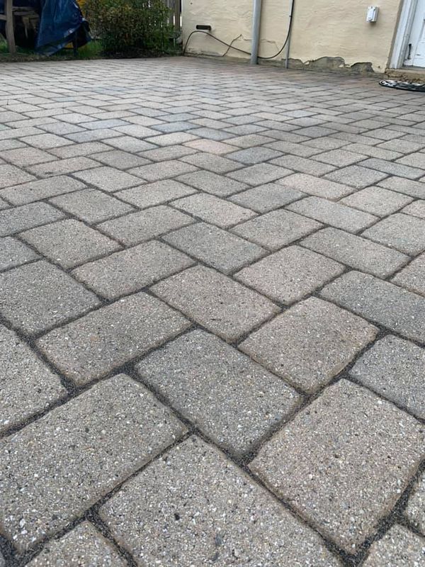 Pressure washing gallery