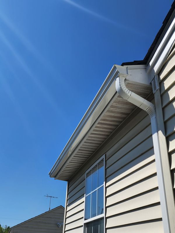 Seamless Gutter Installation