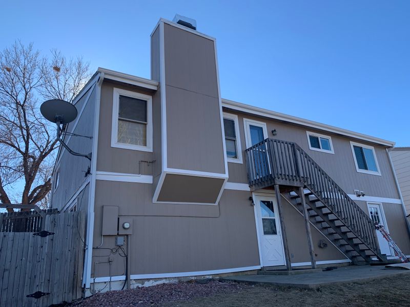 Siding Repairs & Repaint
