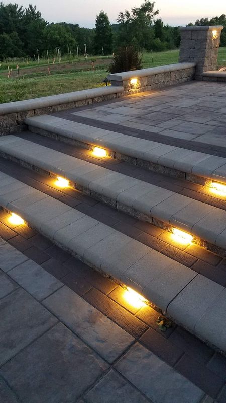 Natural Stone Hardscape
