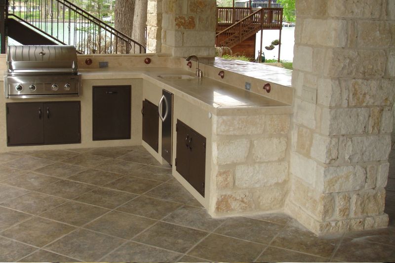 Outdoor Kitchen Construction