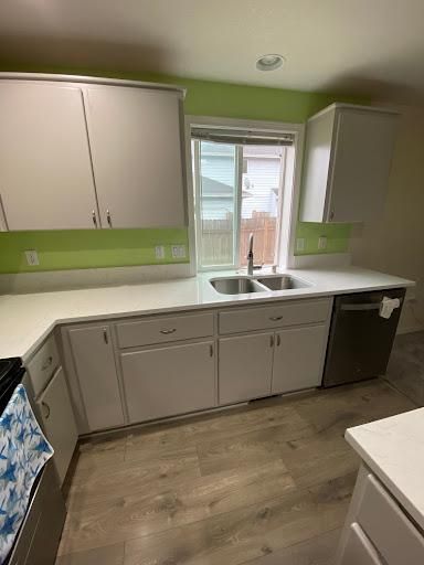 Kitchen and Cabinet Refinishing