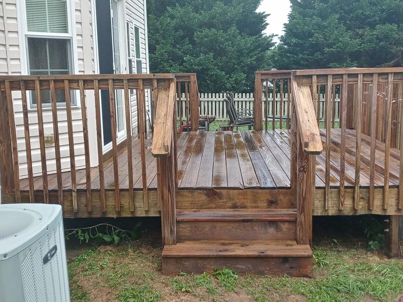 Deck & Patio Cleaning