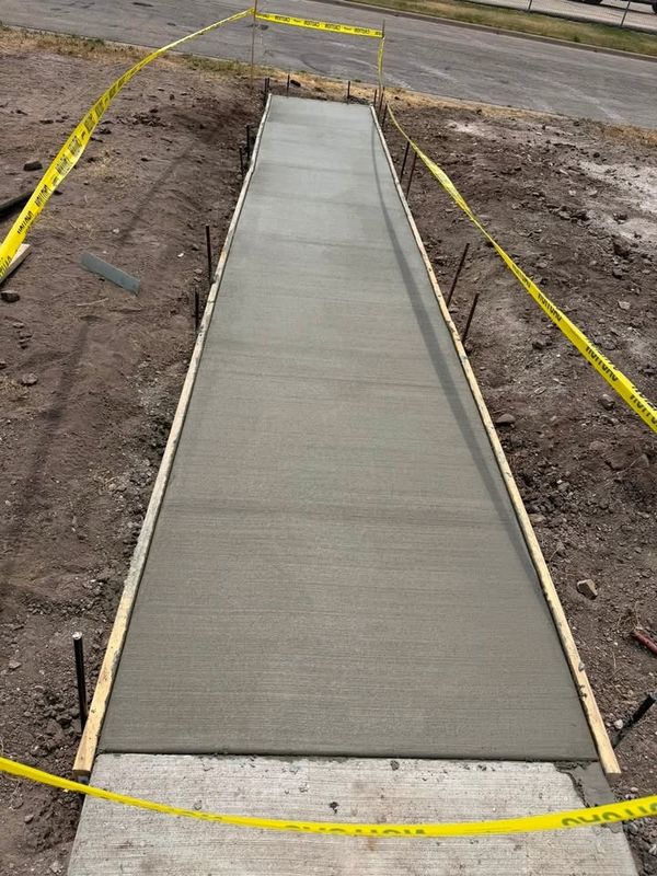 Concrete Sidewalks & Walkways