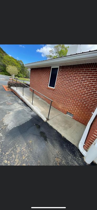 Commercial Pressure Washing