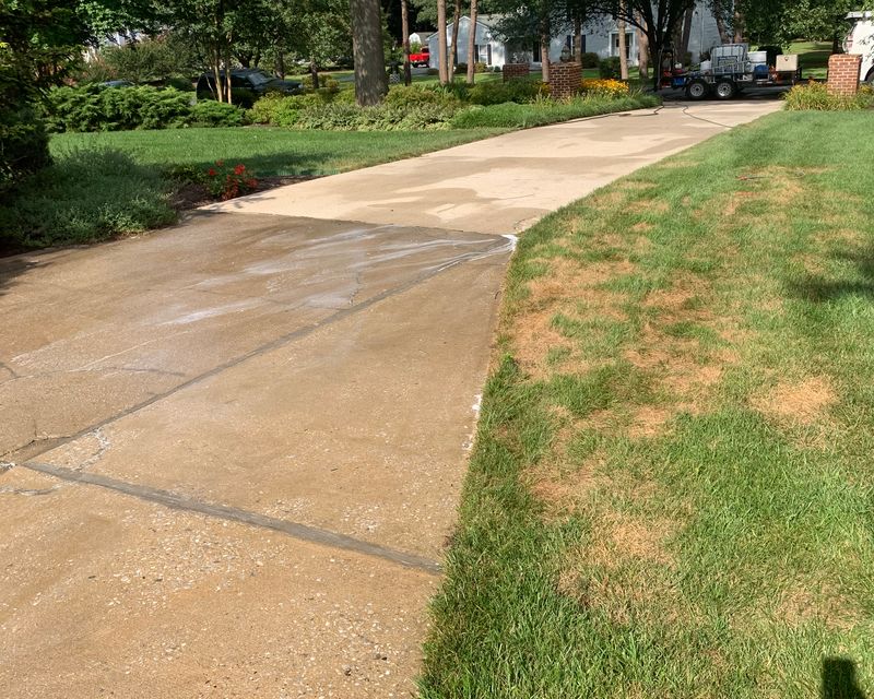 Pressure washing gallery