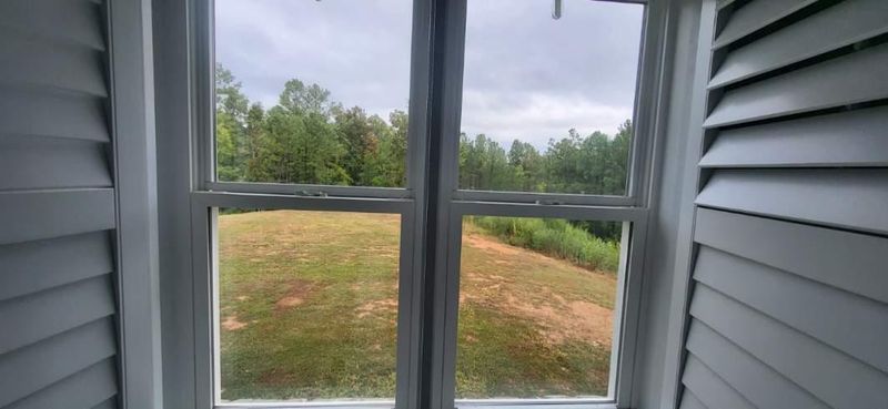 Crystal Clear Views in McCellan: Perfect Pro Wash Elevates Anniston's Windows