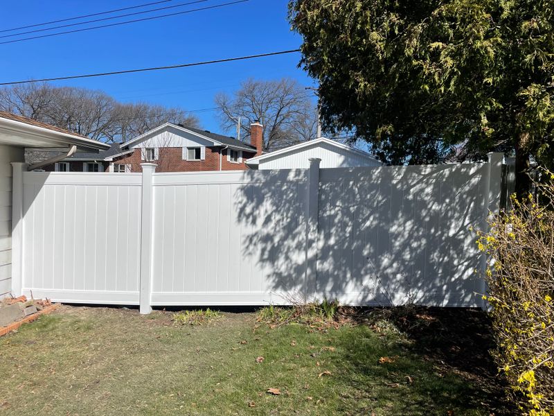 Vinyl Fencing gallery