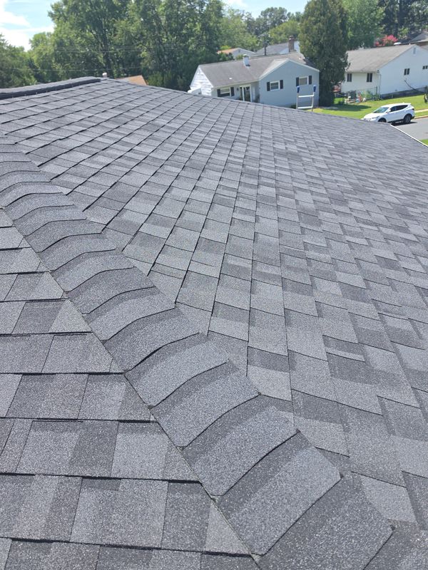 Durable Protection: Kohn Contracting's Expert Roof Installation for Pristine Comfort