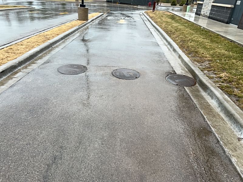 Driveway and Sidewalk Cleaning