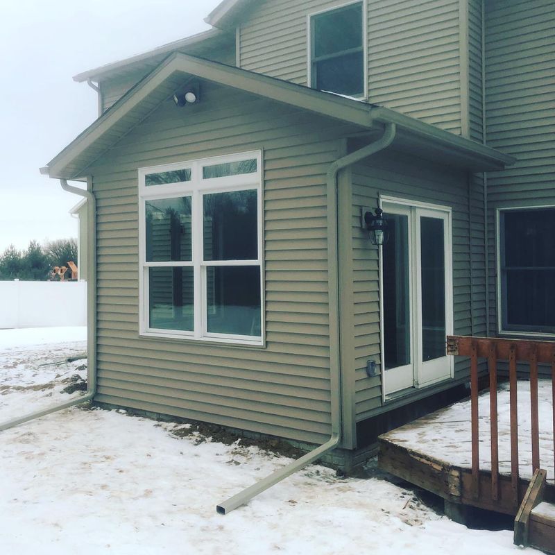 5" and 6" Seamless Gutters