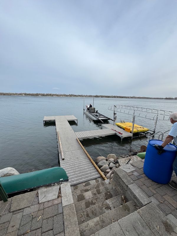 Dock installation / Removal