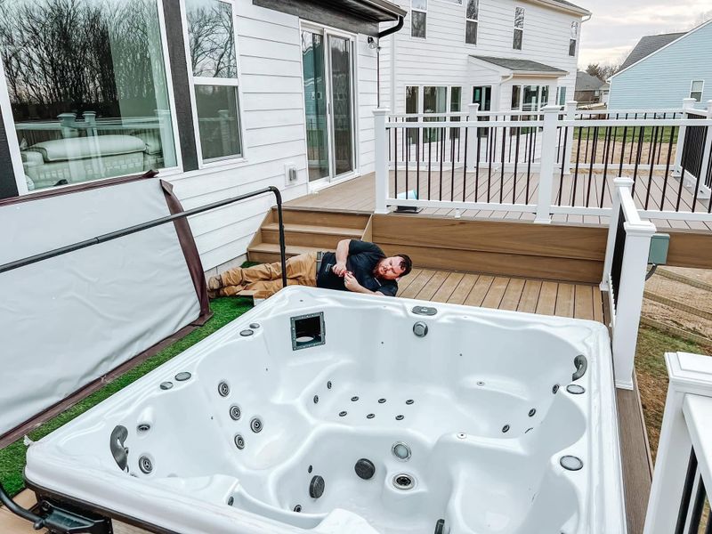 Pools, Hot Tubs & Saunas