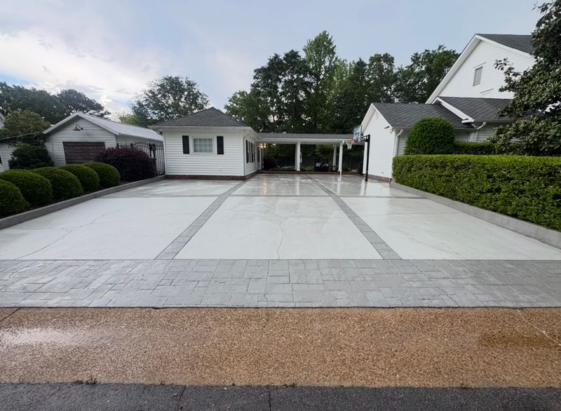 Driveway and Sidewalk Cleaning