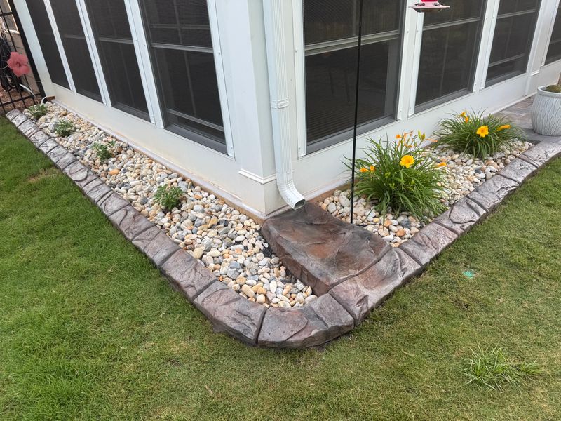 Landscape Curbing and Border systems 