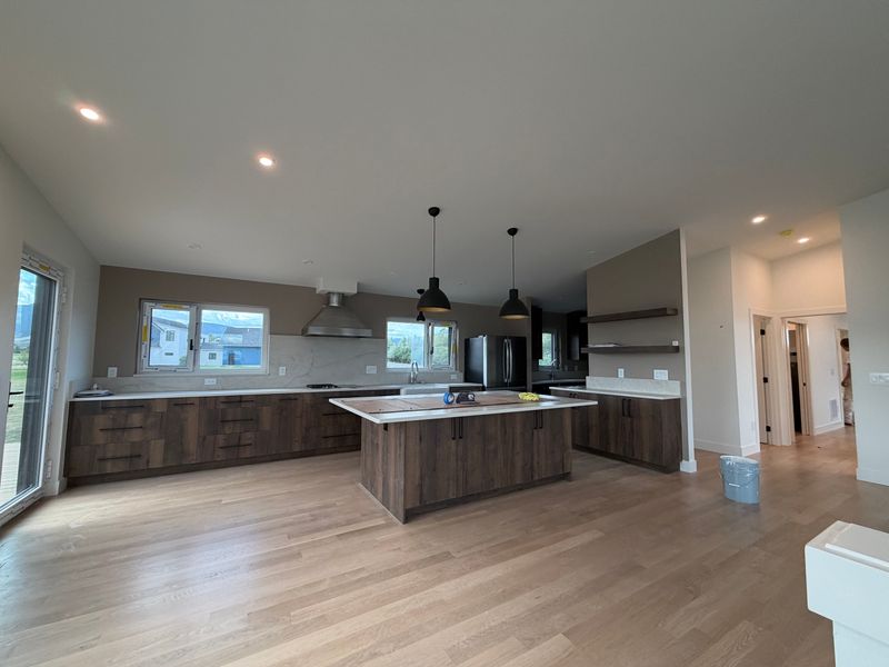 Kitchen and Cabinet Refinishing