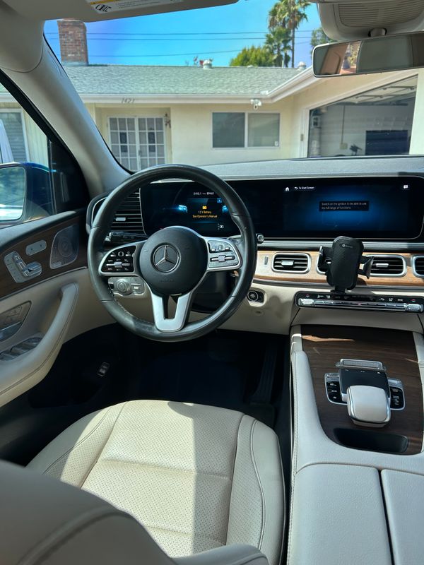 Maintenance detailing &mdash; clean Mercedes interior
