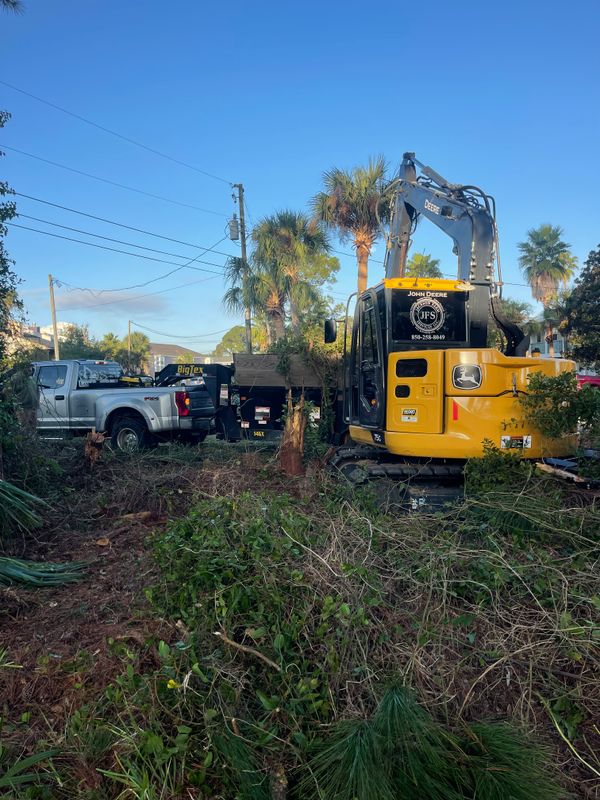 Land Clearing/ Forestry mulching gallery