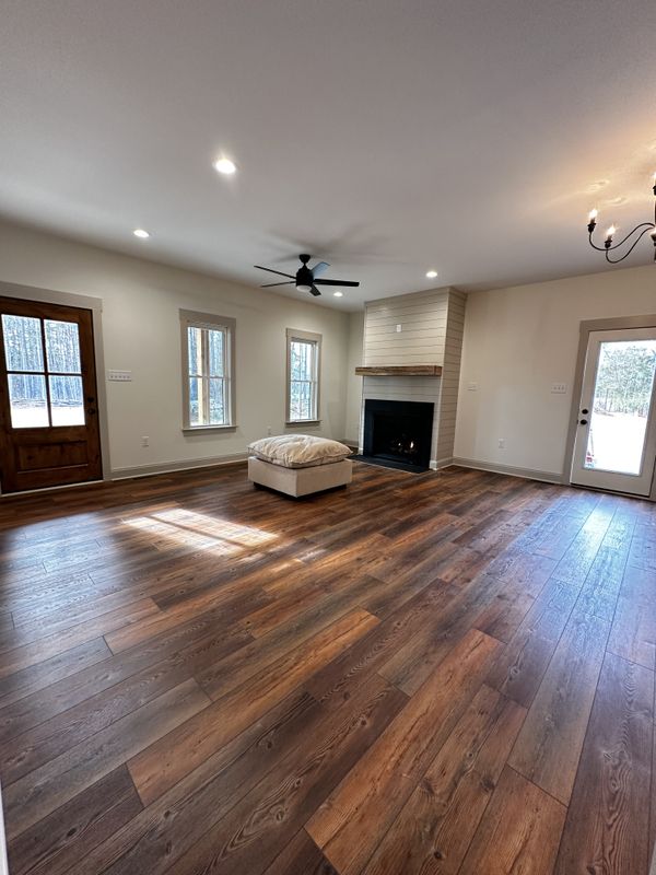 Farmhouse 1800 Sq Ft