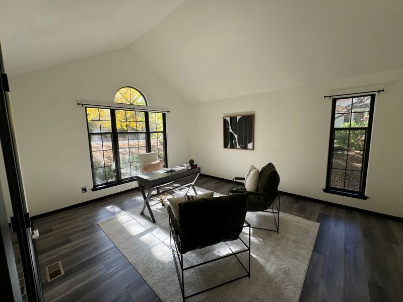 Voorhees Revitalized: A Clean Canvas Transformation by Sanders Painting LLC