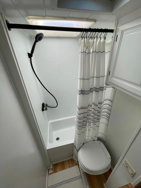 RV & Camper Van Bathroom Renovations