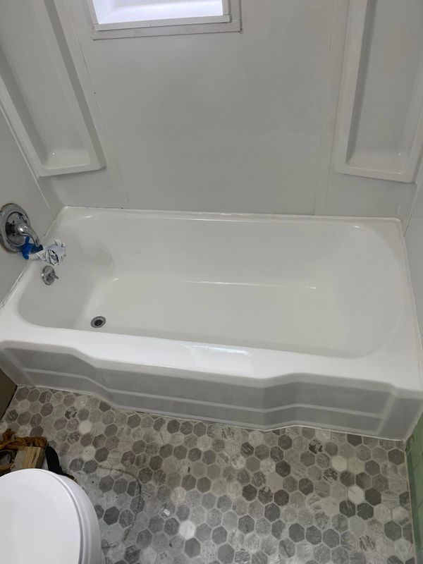 Bathtub and Tile Resurfacing