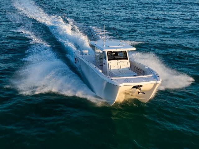 Custom Recreation Boat Design & Building