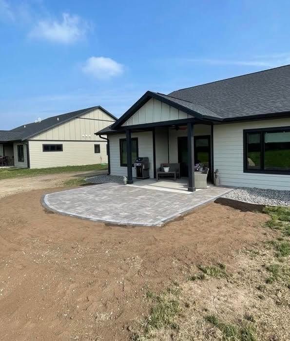 Paver Patios, Walkways, & Driveways