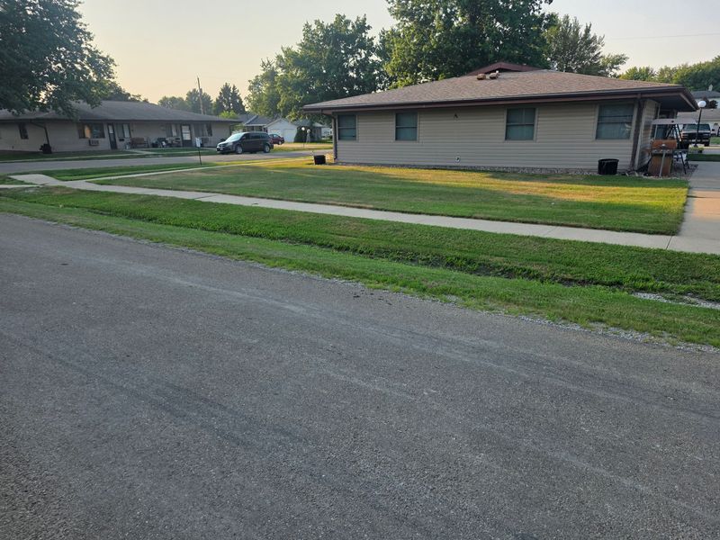 Lawn Care & Maintenance