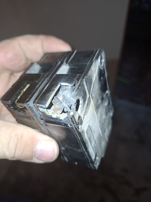 Circuit Breaker Installation and Repair