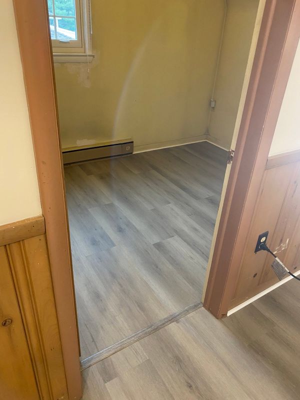 Vinyl and Laminate Flooring