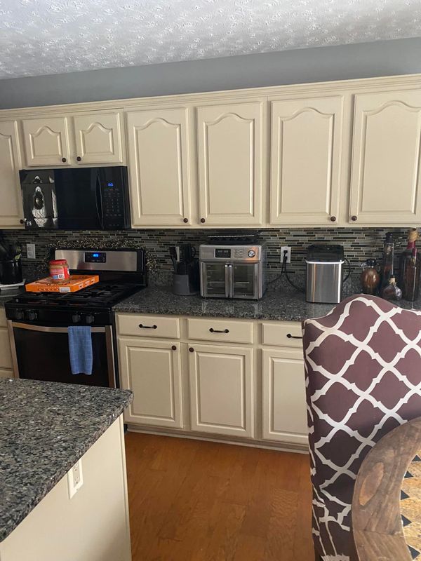 Kitchen and Cabinet Refinishing