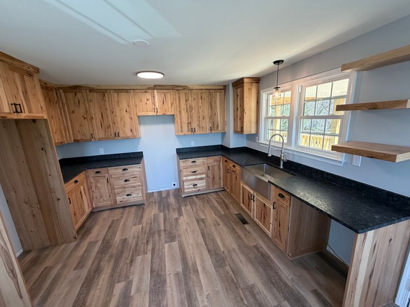 Kitchen Countertop Installation