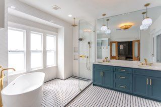 Historic Elegance Reimagined: Century-Old Bathroom Transformation in Houston's Heart