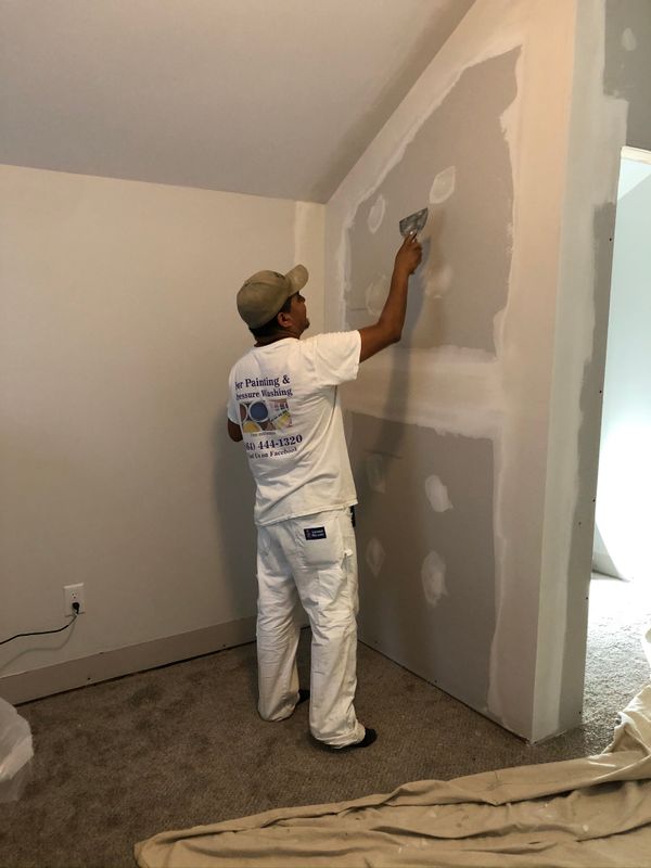 Drywall installation and Plastering