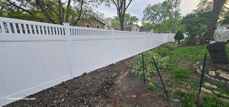 VINYL FENCES