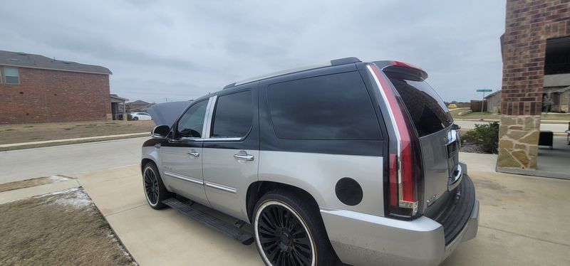 Full & Partial Vehicle Wrap